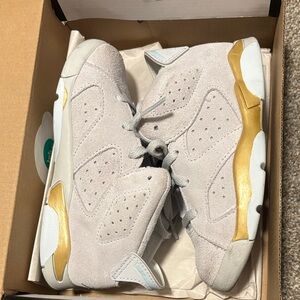 Jordan Kids Sneakers in Suede with Gold Highlights